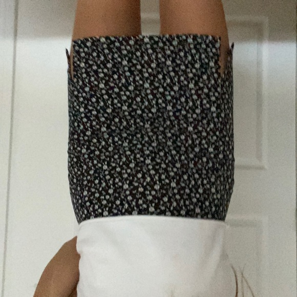 Brandy Melville skirt - Picture 3 of 4